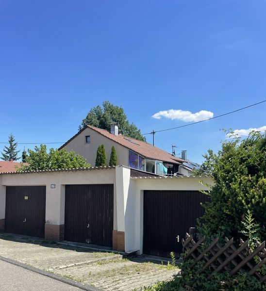 ** Leonberg-Höfingen ** Vermietetes 2FMH ruhige Wohnlage sucht Renovierer